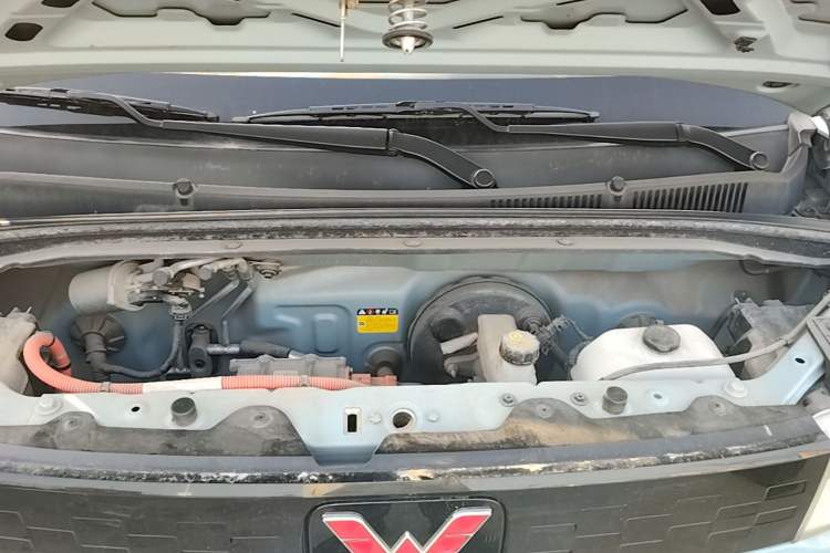 Used Wuling Hongguang MINIEV 2020 Freedom Version Lithium Iron Phosphate Engine Bay
