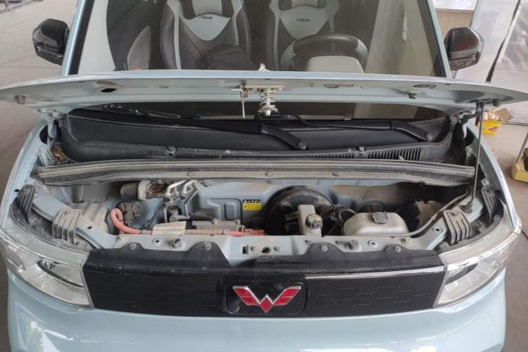 Used Wuling Hongguang MINIEV 2020 Freedom Version Lithium Iron Phosphate Engine Bay