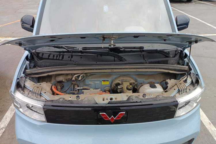 Used Wuling Hongguang MINIEV 2020 Freedom Version Lithium Iron Phosphate Engine Bay