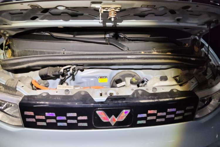 Used Wuling Hongguang MINIEV 2020 Freedom Version Lithium Iron Phosphate Engine Bay