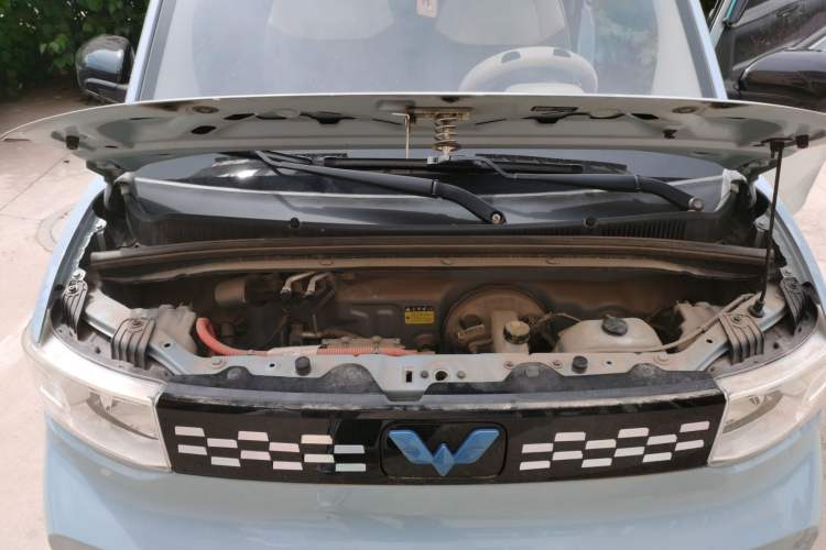 Used Wuling Hongguang MINIEV 2020 Freedom Version Lithium Iron Phosphate Engine Bay