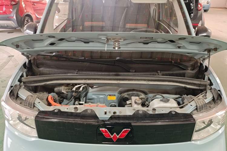 Used Wuling Hongguang MINIEV 2020 Freedom Version Lithium Iron Phosphate Engine Bay