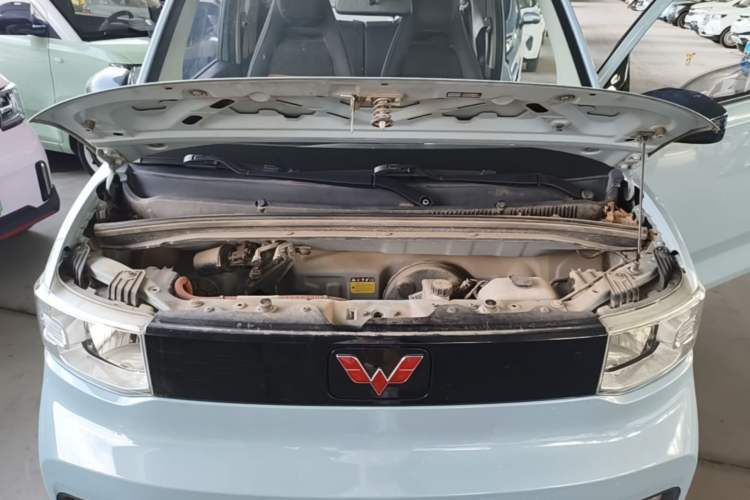 Used Wuling Hongguang MINIEV 2020 Freedom Version Lithium Iron Phosphate Engine Bay