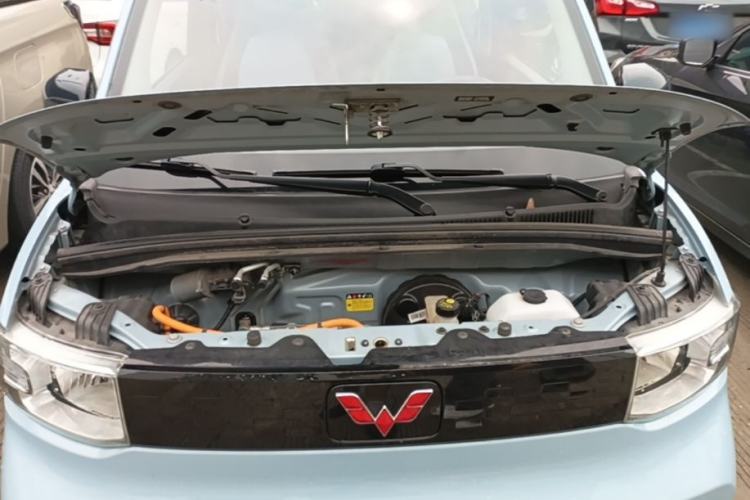 Used Wuling Hongguang MINIEV 2020 Freedom Version Lithium Iron Phosphate Engine Bay