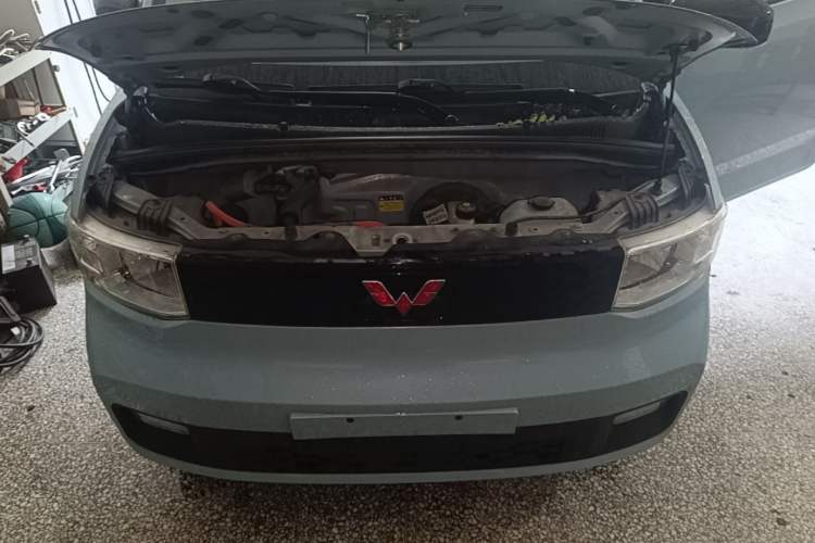 Used Wuling Hongguang MINIEV 2020 Freedom Version Lithium Iron Phosphate Engine Bay