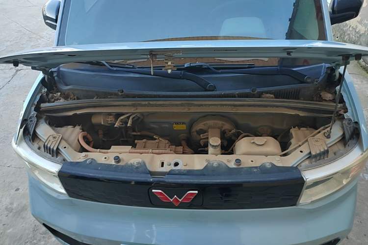 Used Wuling Hongguang MINIEV 2020 Zizai Version Lithium-NMC Engine Bay