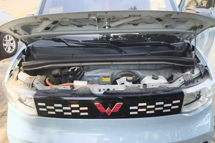 Used Wuling Hongguang MINIEV 2020 Freedom Version Lithium Iron Phosphate Engine Bay