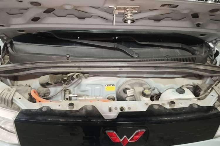 Used Wuling Hongguang MINIEV 2020 Enjoyment Model Lithium Iron Phosphate Engine Bay