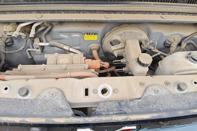 Used Wuling Hongguang MINIEV 2020 Zizai Version Lithium-NMC Engine Bay