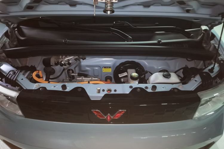 Used Wuling Hongguang MINIEV 2020 Freedom Version Lithium Iron Phosphate Engine Bay
