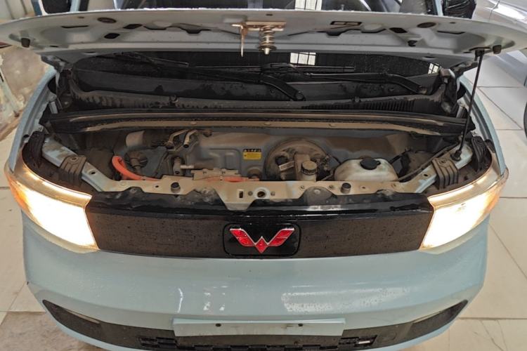 Used Wuling Hongguang MINIEV 2020 Zizai Version Lithium-NMC Engine Bay