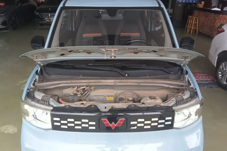 Used Wuling Hongguang MINIEV 2020 Freedom Version Lithium Iron Phosphate Engine Bay