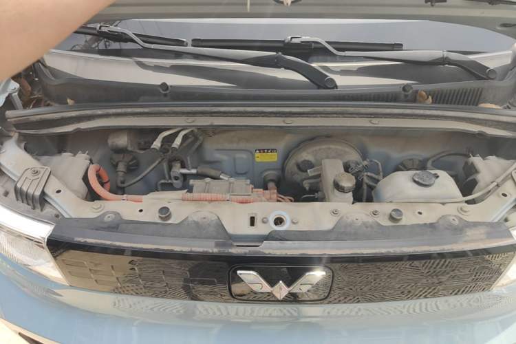 Used Wuling Hongguang MINIEV 2020 Enjoyment Model Lithium Iron Phosphate Engine Bay