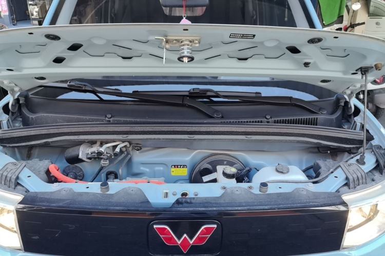 Used Wuling Hongguang MINIEV 2020 Freedom Version Lithium Iron Phosphate Engine Bay