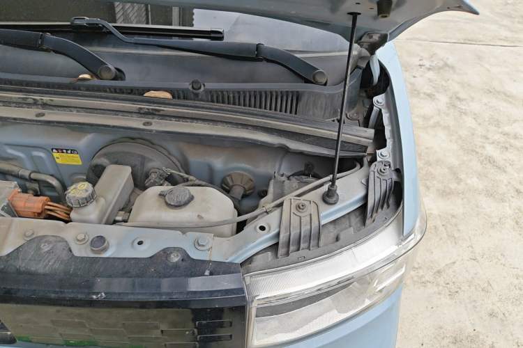 Used Wuling Hongguang MINIEV 2020 Zizai Version Lithium-NMC Engine Bay Left