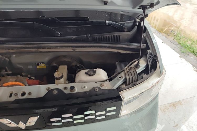 Used Wuling Hongguang MINIEV 2020 Easy Version Lithium-Ion Battery Engine Bay Left