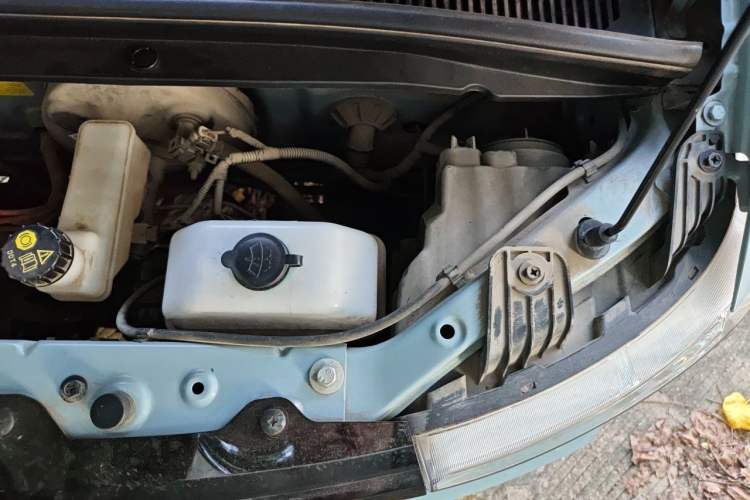 Used Wuling Hongguang MINIEV 2020 Freedom Version Lithium Iron Phosphate Engine Bay Left