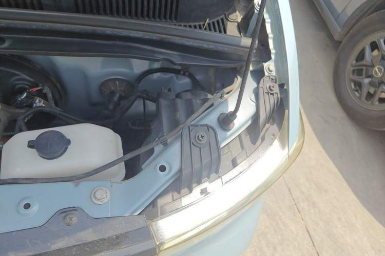 Used Wuling Hongguang MINIEV 2020 Enjoyment Model Lithium Iron Phosphate Engine Bay Left