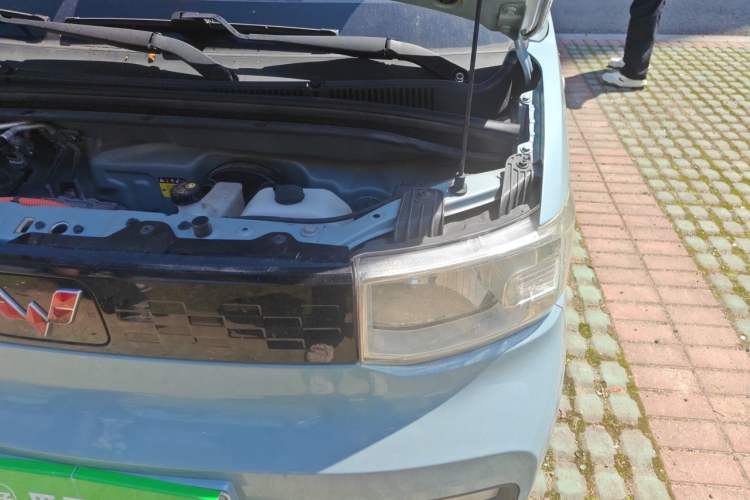 Used Wuling Hongguang MINIEV 2020 Freedom Version Lithium Iron Phosphate Engine Bay Left
