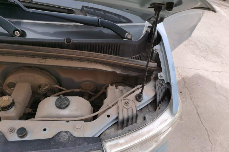 Used Wuling Hongguang MINIEV 2020 Freedom Version Lithium Iron Phosphate Engine Bay Left