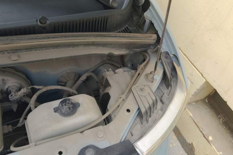 Used Wuling Hongguang MINIEV 2020 Freedom Version Lithium Iron Phosphate Engine Bay Left