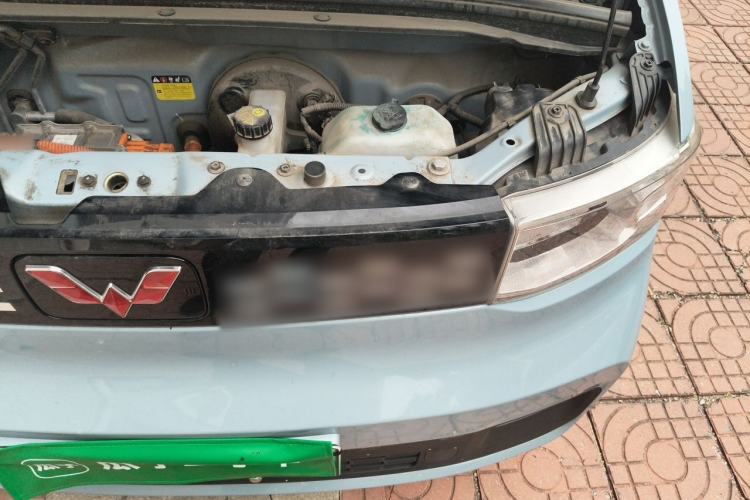 Used Wuling Hongguang MINIEV 2020 Freedom Version Lithium Iron Phosphate Engine Bay Left