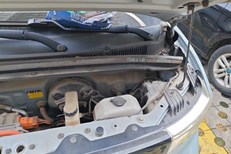 Used Wuling Hongguang MINIEV 2020 Enjoy Edition Lithium-Ion Battery Engine Bay Left