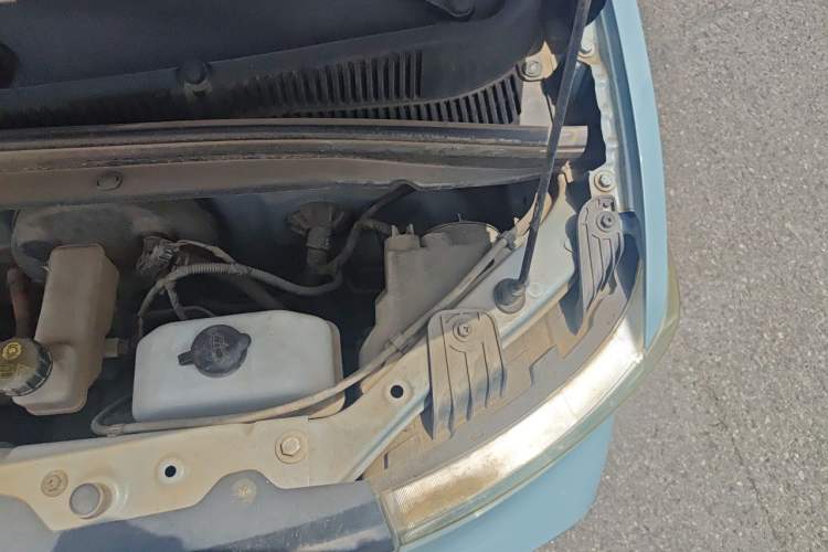 Used Wuling Hongguang MINIEV 2020 Zizai Version Lithium-NMC Engine Bay Left