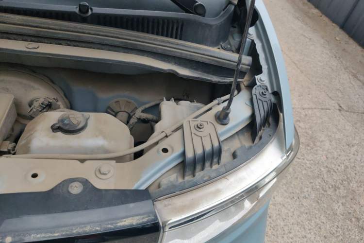 Used Wuling Hongguang MINIEV 2020 Freedom Version Lithium Iron Phosphate Engine Bay Left