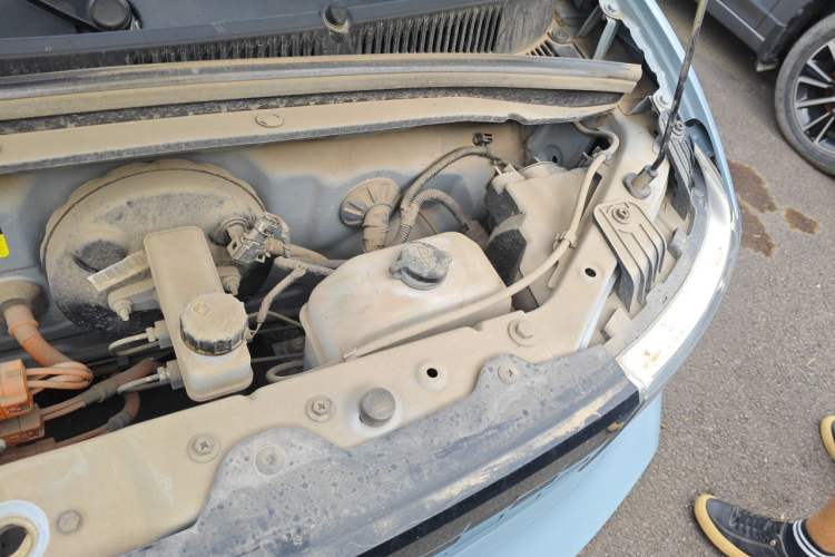 Used Wuling Hongguang MINIEV 2020 Zizai Version Lithium-NMC Engine Bay Left