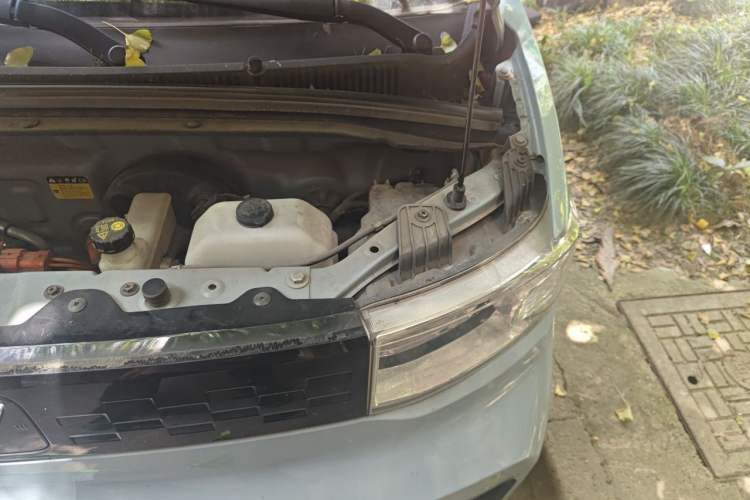 Used Wuling Hongguang MINIEV 2020 Enjoyment Model Lithium Iron Phosphate Engine Bay Left