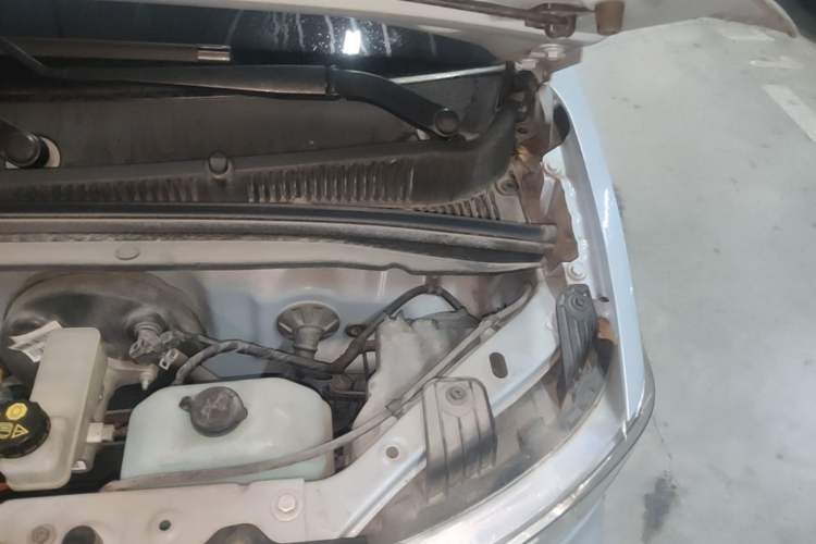 Used Wuling Hongguang MINIEV 2020 Freedom Version Lithium Iron Phosphate Engine Bay Left