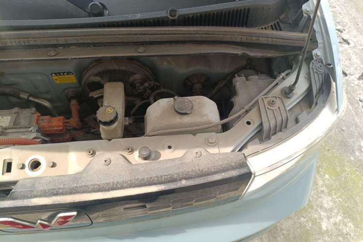 Used Wuling Hongguang MINIEV 2020 Enjoyment Model Lithium Iron Phosphate Engine Bay Left