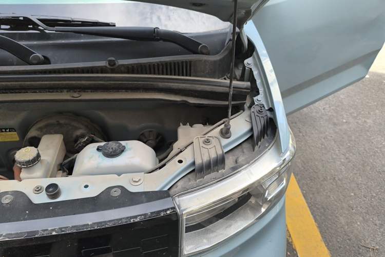 Used Wuling Hongguang MINIEV 2020 Enjoyment Model Lithium Iron Phosphate Engine Bay Left