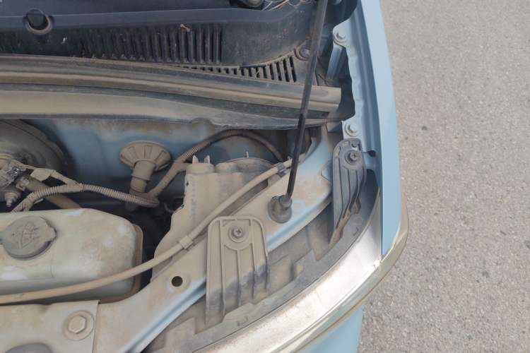 Used Wuling Hongguang MINIEV 2020 Easy Version Lithium-Ion Battery Engine Bay Left