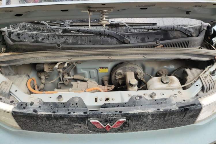 Used Wuling Hongguang MINIEV 2020 Zizai Version Lithium-NMC Engine Bay