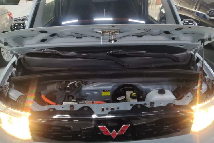 Used Wuling Hongguang MINIEV 2020 Enjoyment Model Lithium Iron Phosphate Engine Bay