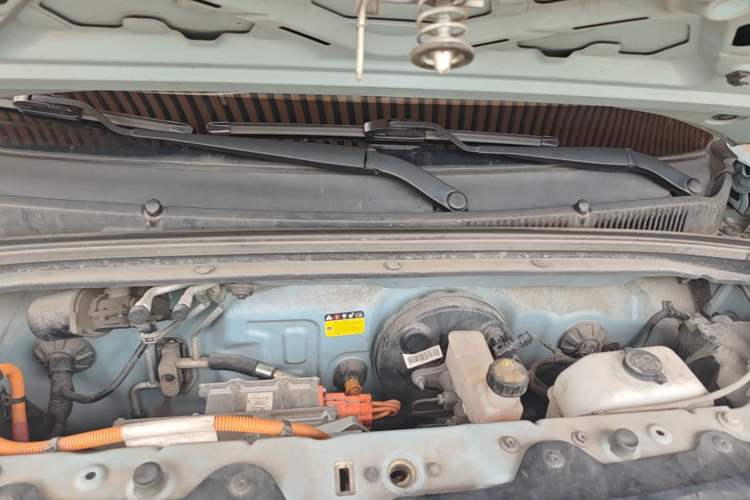Used Wuling Hongguang MINIEV 2020 Enjoyment Model Lithium Iron Phosphate Engine Bay