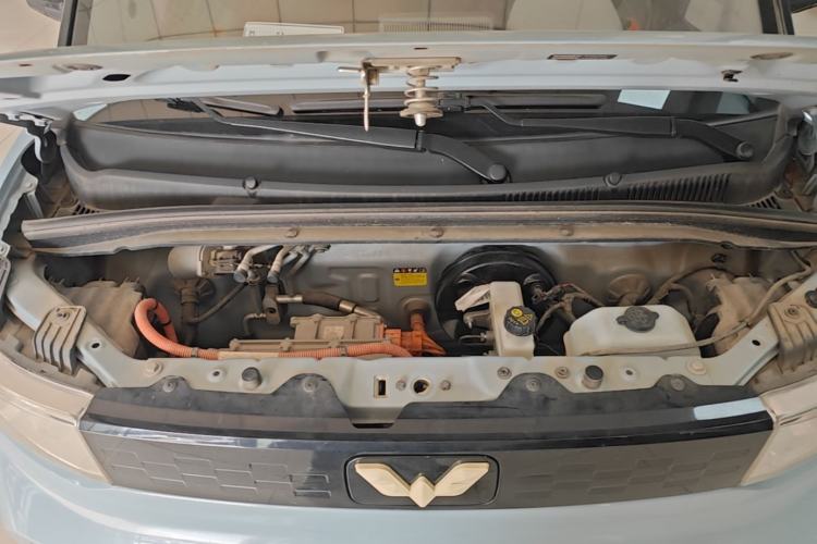 Used Wuling Hongguang MINIEV 2020 Enjoyment Model Lithium Iron Phosphate Engine Bay