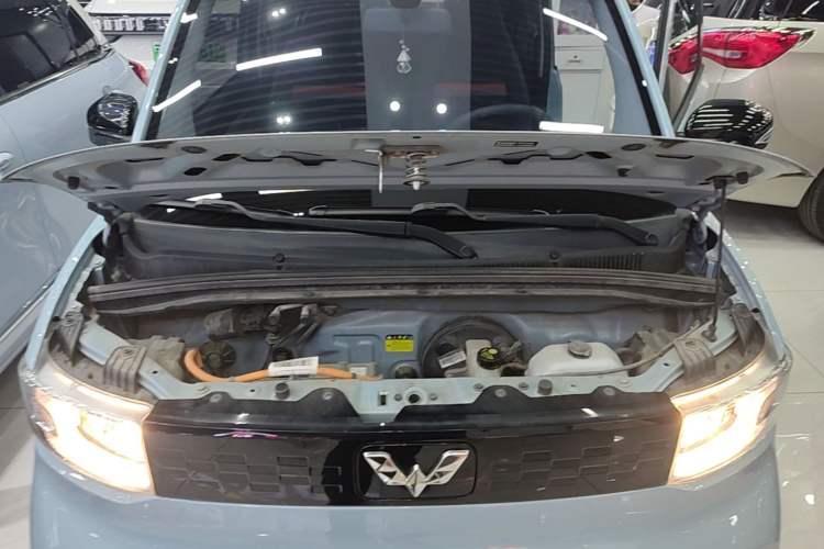 Used Wuling Hongguang MINIEV 2020 Enjoy Edition Lithium-Ion Battery Engine Bay