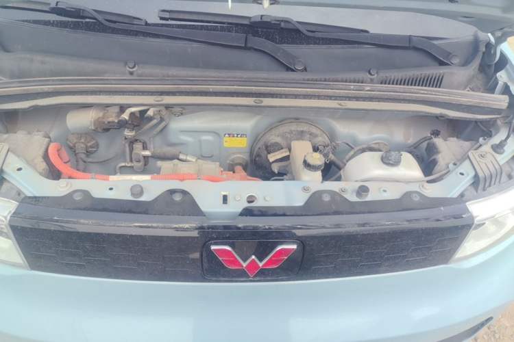 Used Wuling Hongguang MINIEV 2020 Freedom Version Lithium Iron Phosphate Engine Bay