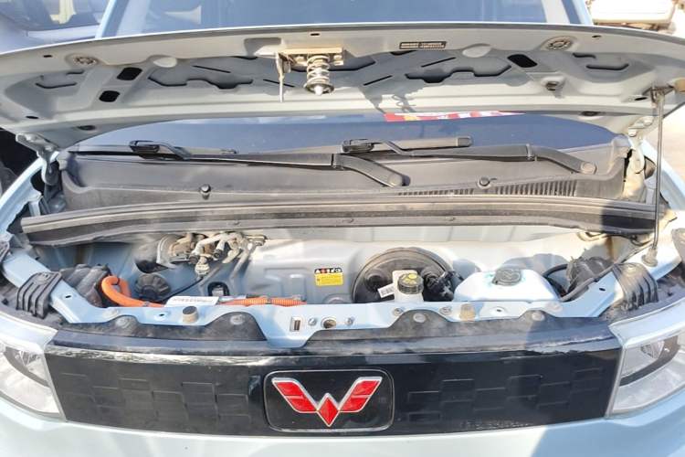Used Wuling Hongguang MINIEV 2020 Zizai Version Lithium-NMC Engine Bay