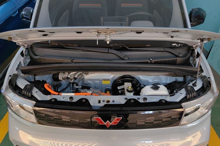 Used Wuling Hongguang MINIEV 2020 Freedom Version Lithium Iron Phosphate Engine Bay
