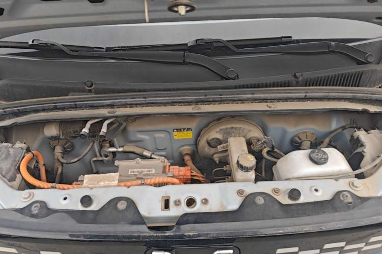 Used Wuling Hongguang MINIEV 2020 Freedom Version Lithium Iron Phosphate Engine Bay