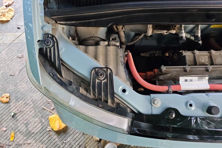 Used Wuling Hongguang MINIEV 2020 Freedom Version Lithium Iron Phosphate Engine Bay Right