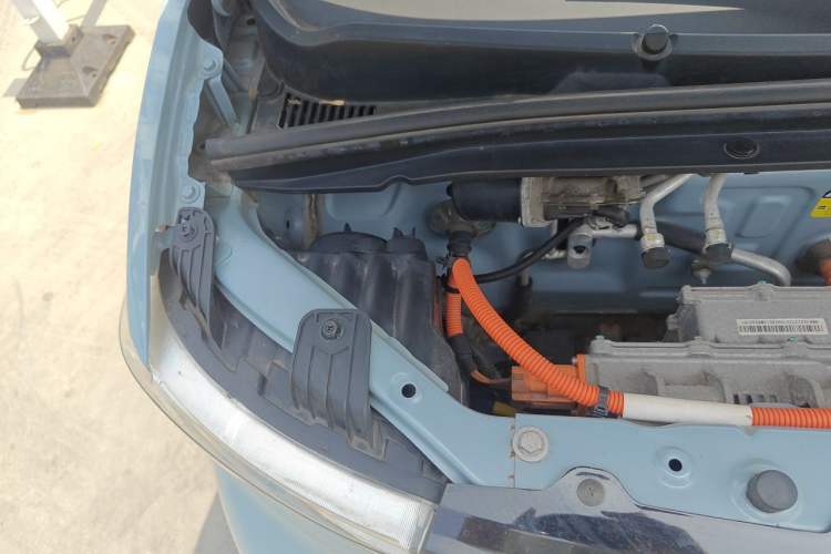 Used Wuling Hongguang MINIEV 2020 Enjoyment Model Lithium Iron Phosphate Engine Bay Right