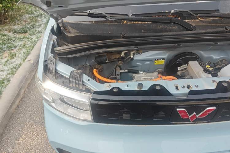 Used Wuling Hongguang MINIEV 2020 Freedom Version Lithium Iron Phosphate Engine Bay Right