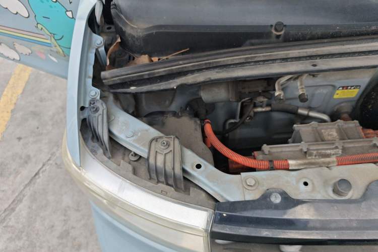 Used Wuling Hongguang MINIEV 2020 Enjoyment Model Lithium Iron Phosphate Engine Bay Right