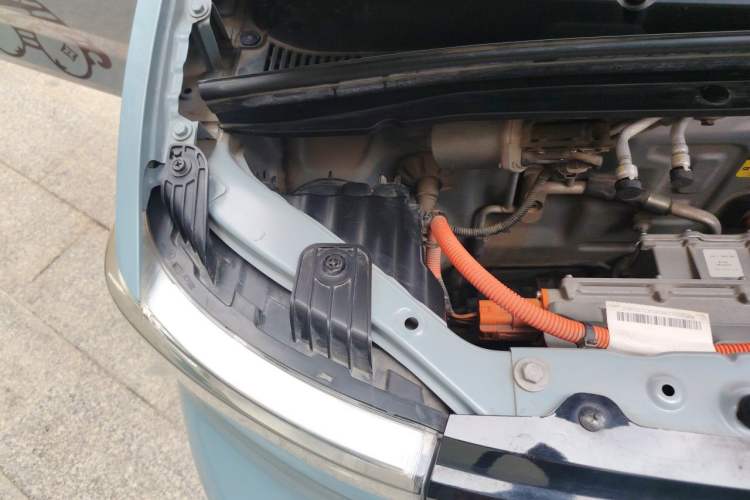 Used Wuling Hongguang MINIEV 2020 Enjoy Edition Lithium-Ion Battery Engine Bay Right