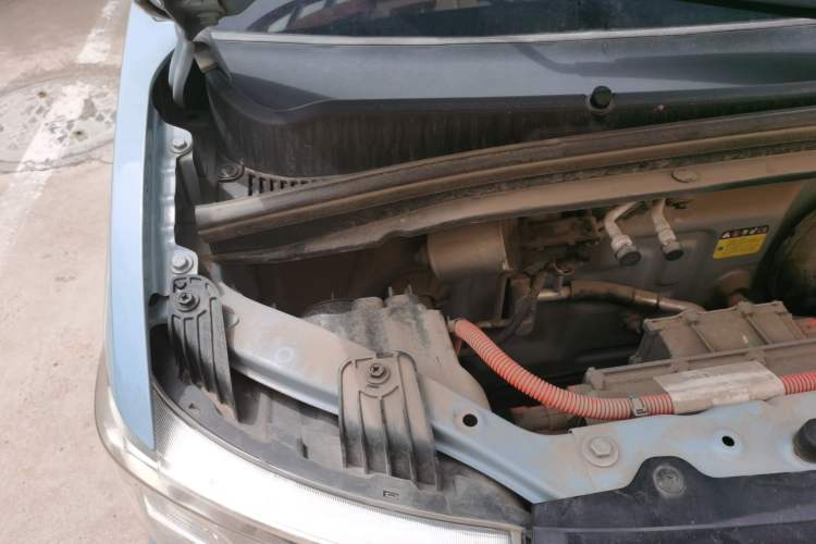 Used Wuling Hongguang MINIEV 2020 Freedom Version Lithium Iron Phosphate Engine Bay Right